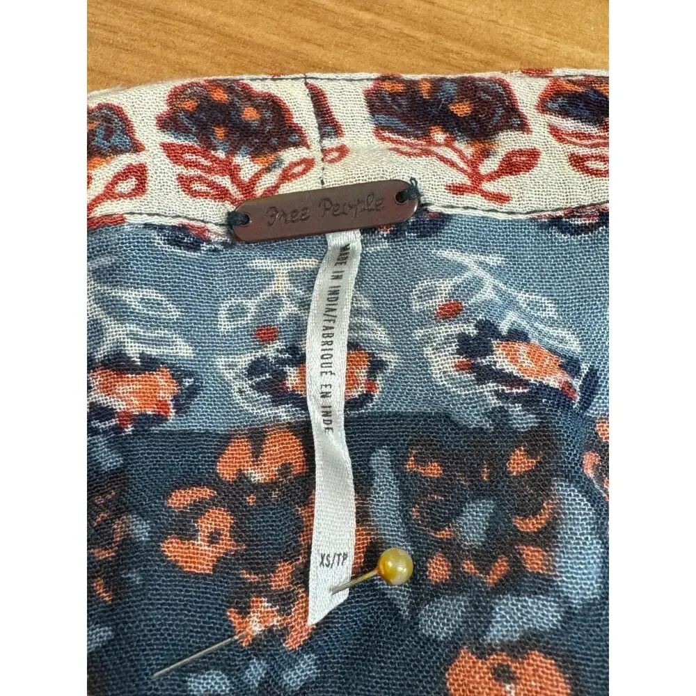Free People Caravan Multicolor Patchwork Crepe Button Down Blouse Top Sz XS